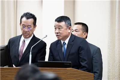 軍備局長林文祥12日在立法院證實，台美雙方已著手開始合作生產155公厘榴彈砲，未來也將推展至其他新式彈藥，強化國防自主能力。(楊仁翔 攝)