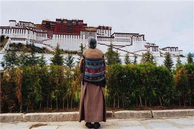 藏人反抗佔領、暴力、欺騙與殖民制度性剝奪為基礎的統治。這種反抗，並不只關乎於藏人，也關係到正義原則，更關乎中國和其他強權現在、未來是否能夠擺脫民族主義。(示意圖/Unsplash)