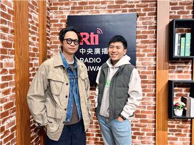 Giyu張淦勛（左）與內克（右）合照。