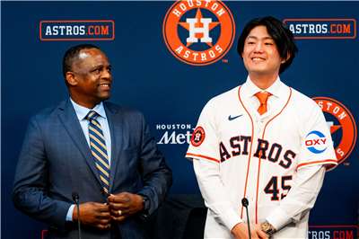 日本投手今井達也(右)5日正式加盟美國職棒休士頓太空人隊(Houston Astros)。 (圖:X@astros)