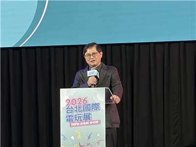 台北市電腦公會榮譽理事長童子賢29日指出，全球貿易已轉由政治主導，半導體及稀土等已成大國戰略武器。台灣在美中博弈間，應審視科技策略與自身定位。(蔡芃敏 攝)