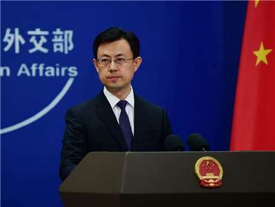 中國外交部發言人郭嘉昆(圖)16日在記者會上回應台美關稅議題時，批評美方不能與台灣簽訂具有主權意涵的協定。(圖:@MFA_China)