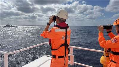 美海軍退役少將蒙哥馬利(Mark Montgomery)批中國環台軍演是公開霸凌，籲美台強化軍事合作。圖為日前為因應中共環台軍演，海巡署人員堅守崗位，守護國家安全。(海巡署粉專)