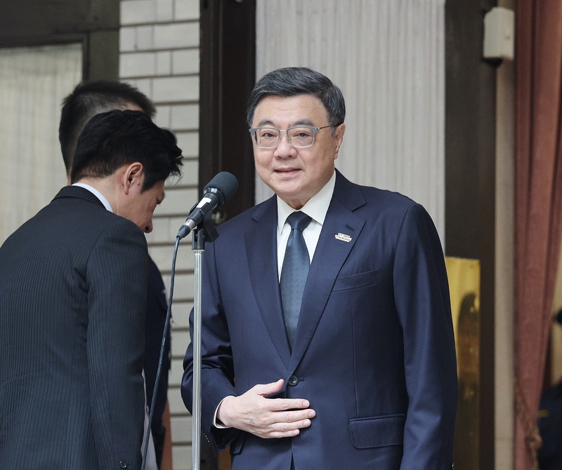 藍白立委今聯手將國民黨團「普發現金2萬元」草案逕付二讀，行政院長卓榮泰對此直言在野黨此舉敗壞國家財政，若執意推動政院將依法採取相應作為。資料照