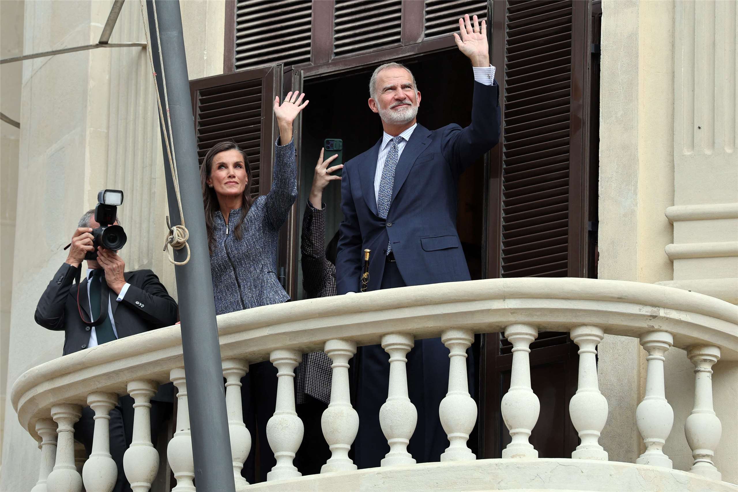 西班牙國王菲利佩六世(Felipe VI)和妻子雷蒂西亞王后(Queen Letizia)13日訪問海外自治市休達(Ceuta)。