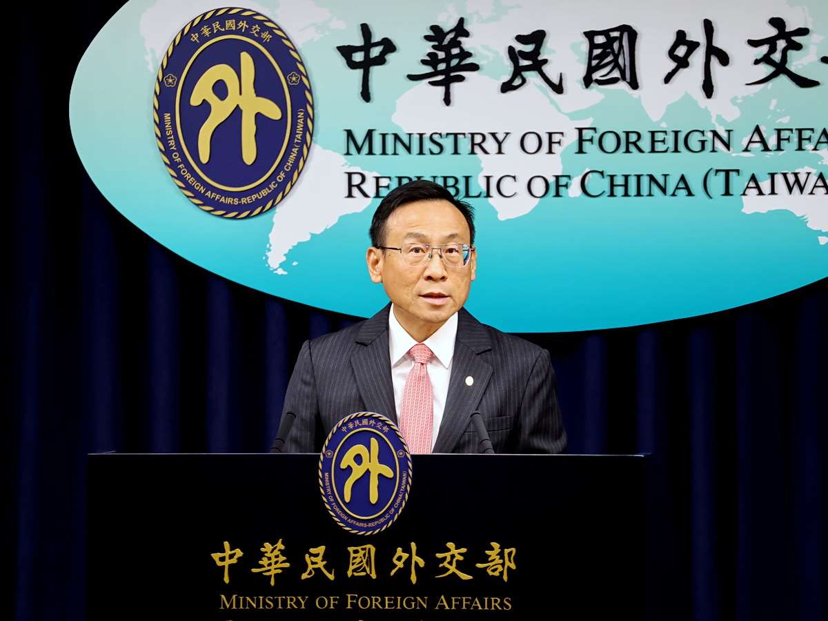 外交部亞太司司長林昭宏6日提醒國人不要進入緬甸高風險區域，周遭家人或朋友若執意前往，務必要用「最大的力量」勸阻。(央廣記者王照坤 攝)