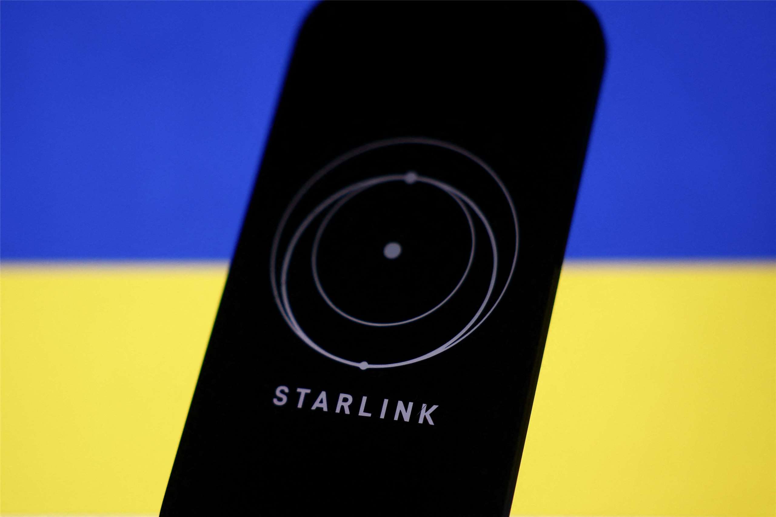 星鏈（Starlink）被烏克蘭用於通訊、地面部隊協調、後勤作業及操作攔截型無人機。