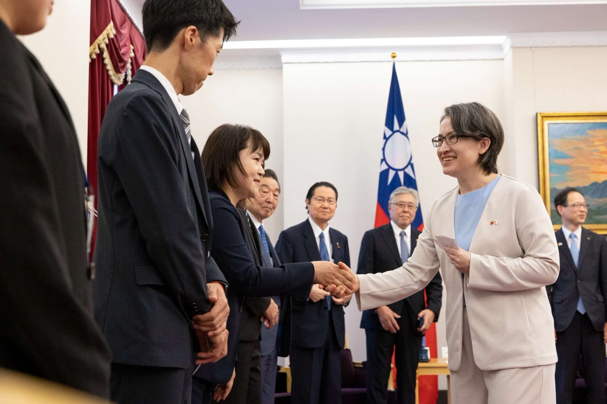 副總統蕭美琴1日接見大分縣知事佐藤樹一郎一行。(圖：總統府)