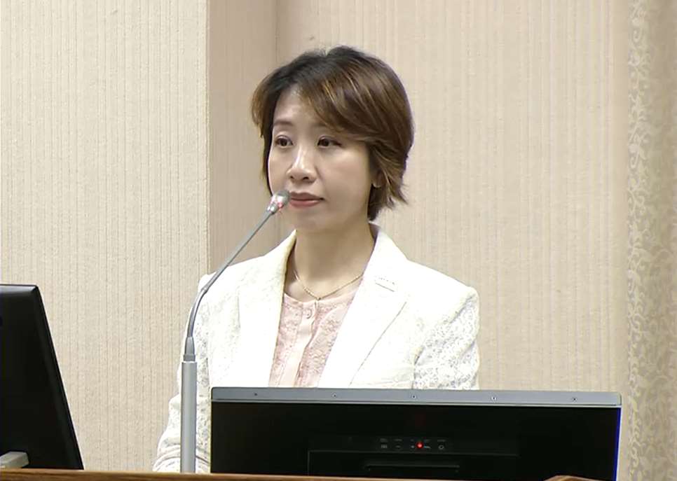 僑委會代理委員長李妍慧15 日赴立院進行報告並備詢。(圖取自立院VOD)