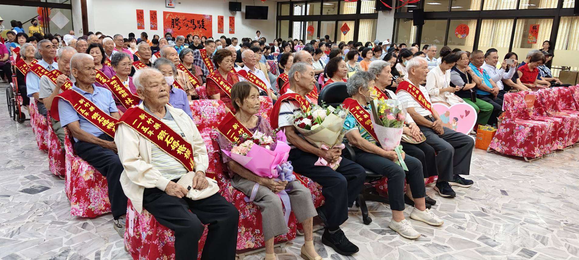 各縣市舉辦重陽敬老活動，祝福長輩健康快樂，幸福久久