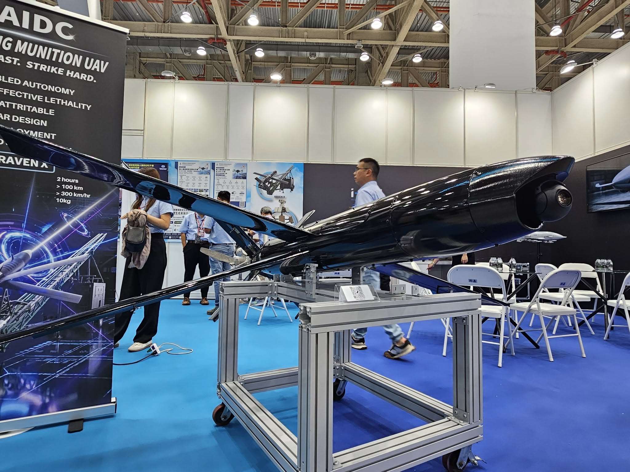 漢翔自主研發的固定翼戰術無人機(黑翼X無人機)，定位為高機動性巡飛打擊機種。(圖:漢翔公司臉書)