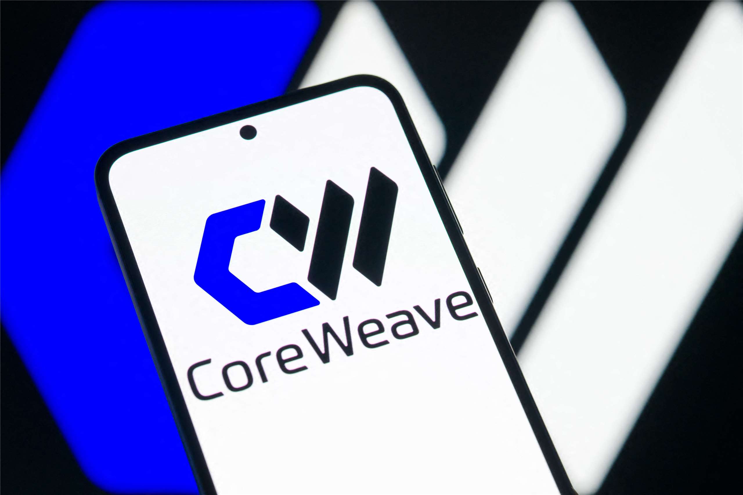 雲端運算業者CoreWeave近期債券殖利率飆升，引發市場關注AI企業財務風險。圖為CoreWeave標誌。