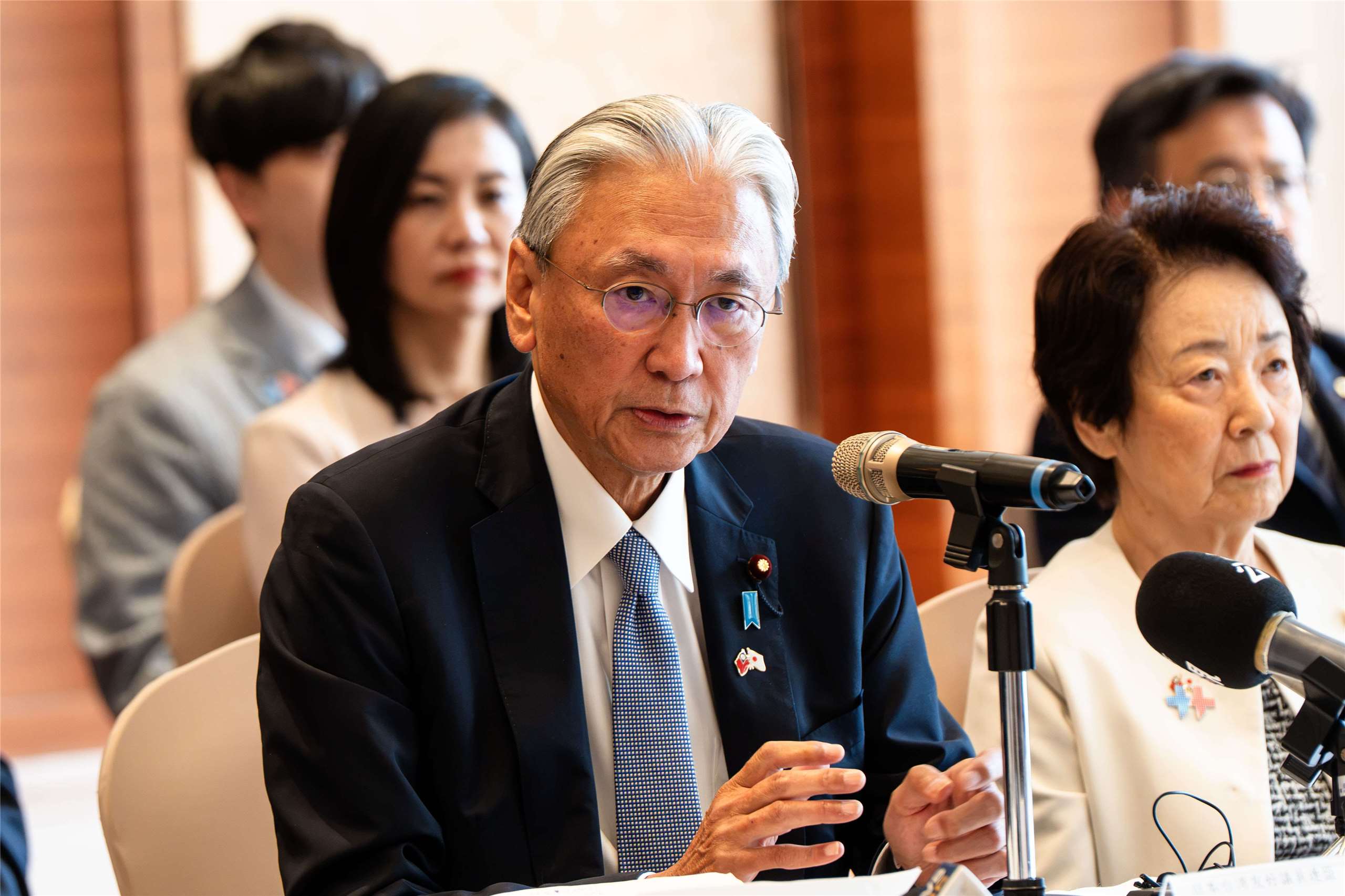 日本台灣友好議員聯盟」會長古屋圭司11日在台北舉行記者會。呼籲台日雙邊在防合作上必須有更緊密的交流。(楊仁翔 攝)