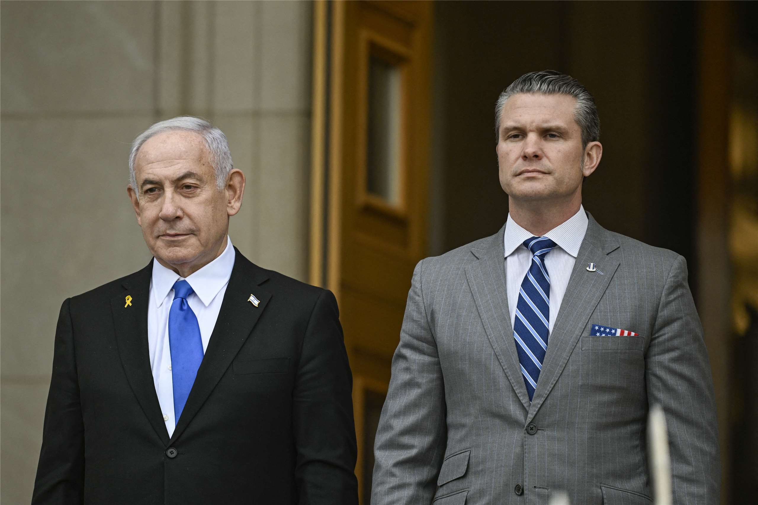圖為美國國防部長赫格塞斯(Pete Hegseth)2025年2月5日在五角大廈會見以色列總理尼坦雅胡(Benjamin Netanyahu)。