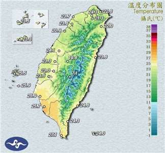 12日仍吹偏東北風，環境持續轉乾，各地大多為晴到多雲，僅花東地區、恆春半島及午後南部山區偶有零星降雨。溫度方面，北部及東半部白天高溫約攝氏28至31度。(圖:交通部中央氣象署)