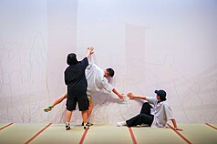 「台灣光譜」展覽8日起將在台南國家美術館登場，其中「島的模樣」展區包含藝術家賈茜茹作品「寫生，島的姿態」，將邀請觀者以身體、線條與色彩共同參與創作。（文化部提供）