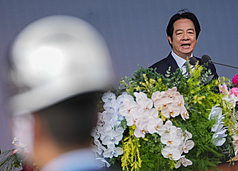 中華民國115年國慶大會10日上午在總統府前舉行，總統賴清德以「台灣 山巔之城，地上的鹽，世上的光」為題發表國慶演說。