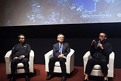國家太空中心15日於光點華山電影館舉辦福衛八號紀錄片「守望之眼」特映會，國科會主委吳誠文（中）、紀錄片導演沈可尚（右）、國家太空中心主任吳宗信（左）出席。