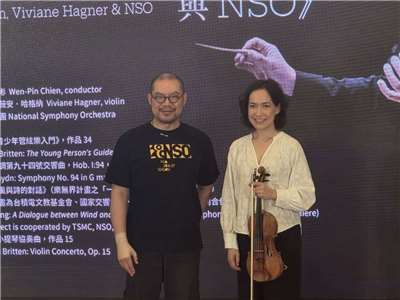 NSO四十週年系列音樂，22日晚間將由指揮簡文彬重返 NSO 指揮台、小提琴家薇薇安·哈格納睽違十三年再度合作。(江昭倫 攝)