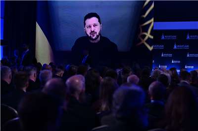烏克蘭總統澤倫斯基(Volodymyr Zelenskyy)12日以視訊方式向華沙論壇與會者致詞，澤倫斯基指控俄羅斯持續攻擊烏克蘭能源設施。