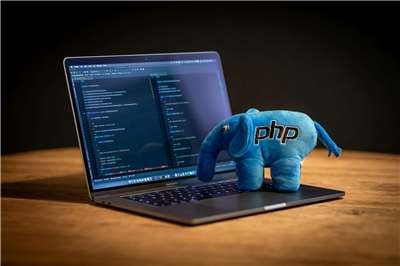 PHP程式語言爆發重大資安漏洞，加上英國今年夏天遭遇破紀錄高溫、乾旱與多起野火，英國政府日前呼籲民眾在家中備妥3天份緊急物資。示意圖。