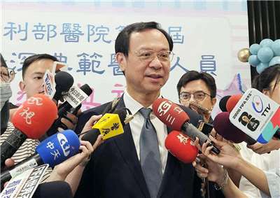 針對立院16日三讀通過65歲長者免健保費，衛福部長石崇良對此表示憂心，認為此舉已完全背離健保量能付費的精神，干擾健保制度運作。資料照。(劉品希 攝)