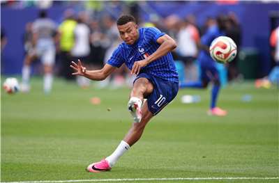 針對姆巴佩(Kylian Mbappe)的「涉華嚴重負面行為」，央視從26日晚間開始，全面叫停涉及西甲和姆巴佩的賽事播出，涉及姆巴佩的廣告也已全部下架。資料照。