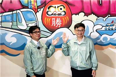 民進黨籍高雄市長參選人賴瑞隆13日成立北高雄競選總部，市長陳其邁親自出席相挺。(楊仁翔 攝)