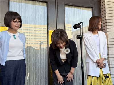 民進黨立委、財政委員會召委賴惠員日前針對台北101董事長賈永婕備詢時服裝的用詞引發關注。賴惠員第一時間表示會深切檢討，她16日出面為此鞠躬致歉。（趙婉淳 攝）