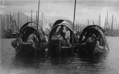 1910年福州閩江上的蜑民圖（來源：Edward Huntington Smith / 維基百科（公有領域））