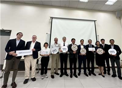 台大重點科技研究學院1日說明透過國科會專案計畫，協助建置一站式平台，幫助相關學生做更好的半導體研究。(楊雨青攝)