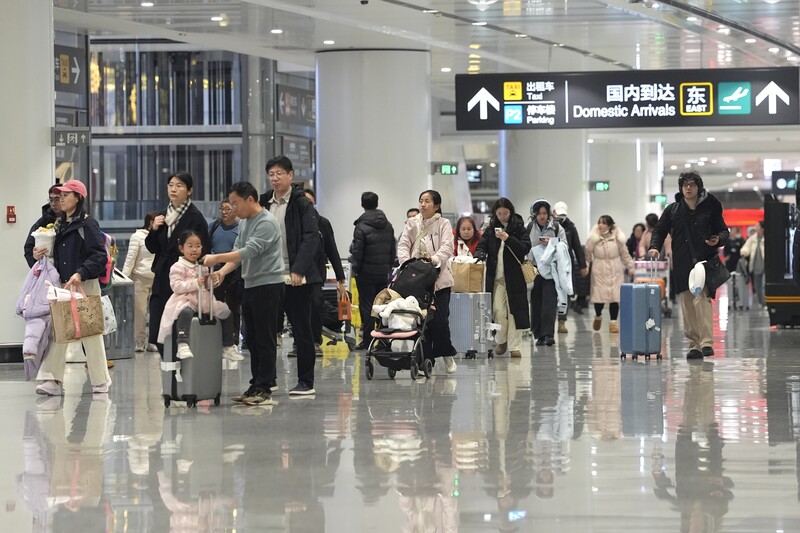 人民幣預期在2026年繼續升值，中國民眾出外旅遊成本下降，但外國人赴中國旅遊成本則增加。圖為北京大興機場。（中新社提供）

