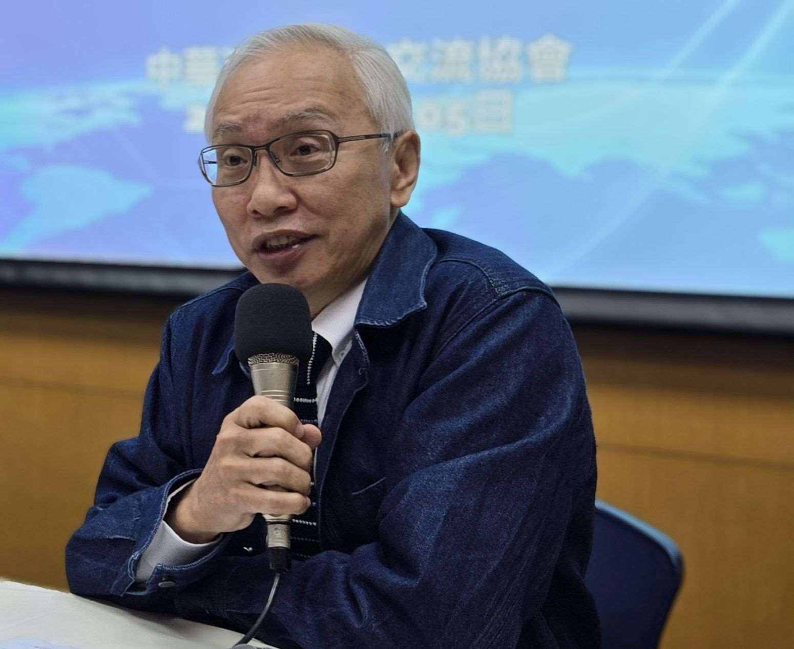 亞太和平研究基金會執行長董立文分析中國ㄧ帶一路發展。(陳國維 攝)