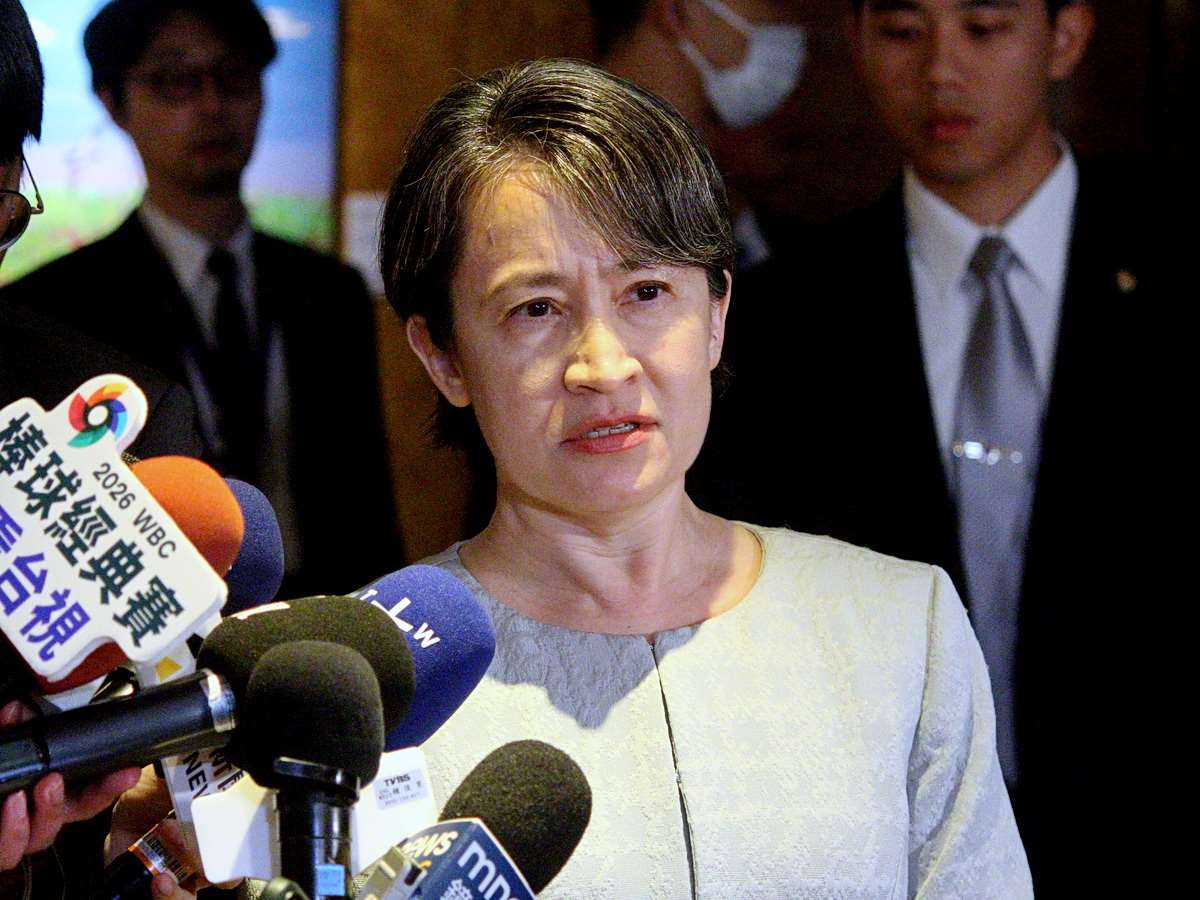 副總統蕭美琴9日晚間受訪表示，歷史悲劇及傷痕不斷提醒後輩，我們都有責任守護台灣的民主 (央廣記者王照坤 攝)