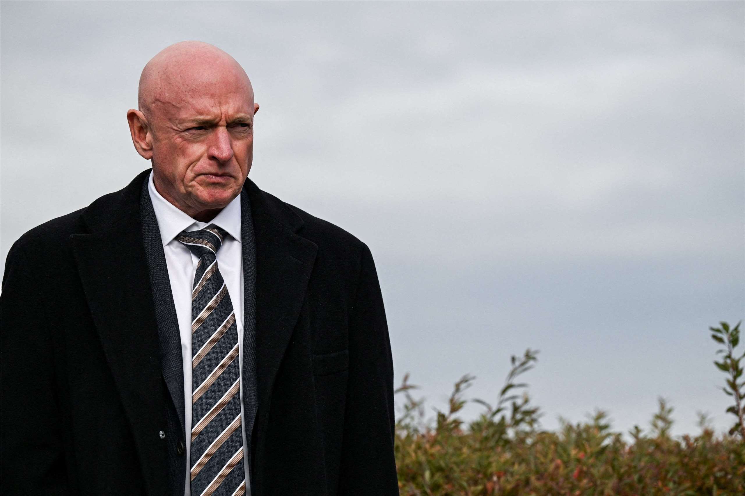 凱利(Mark Kelly)與其他5位民主黨議員共同發布了一段影片，呼籲軍人「拒絕執行非法命令」。資料照。