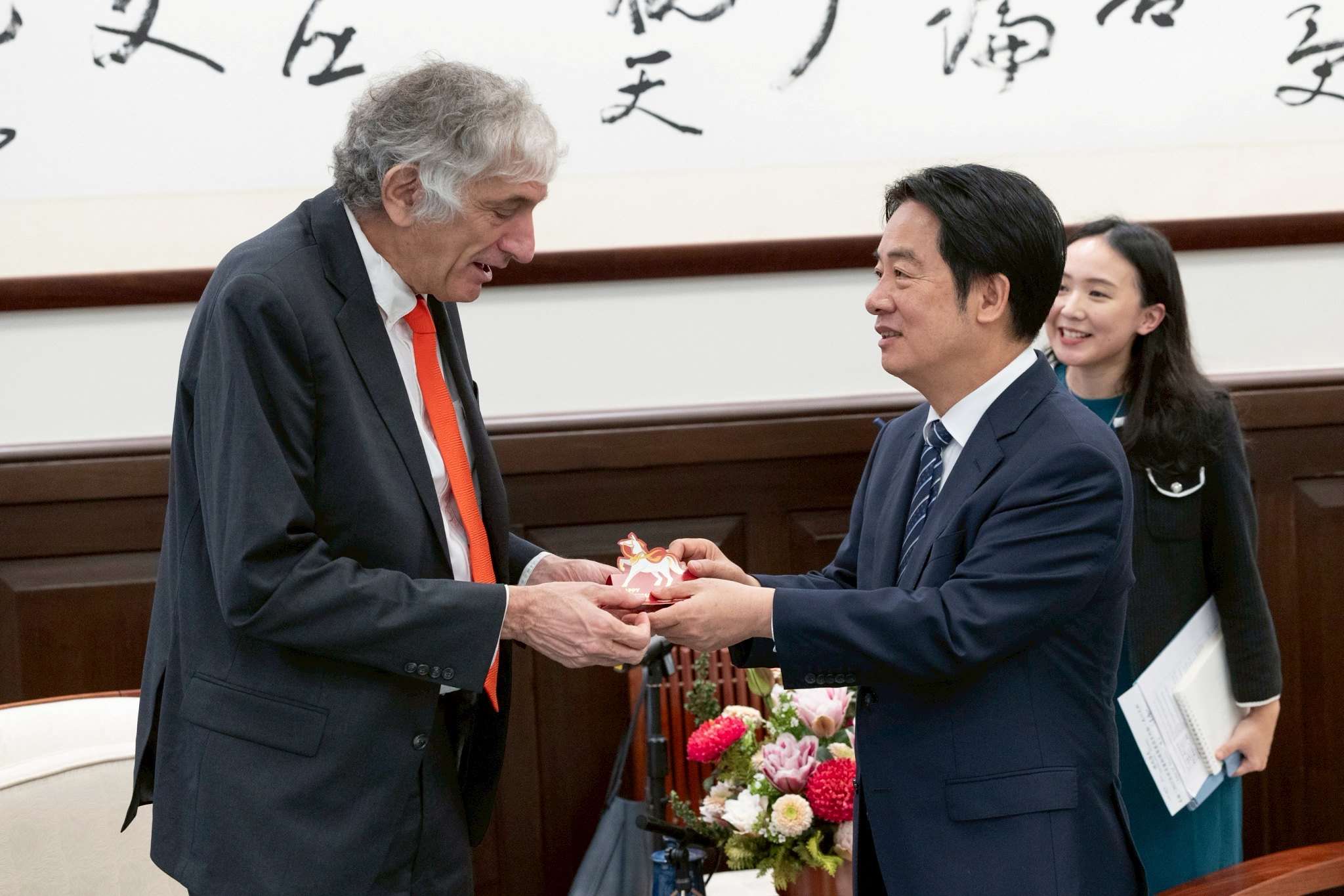 總統接見2025年諾貝爾物理學獎得主約翰．馬汀尼斯(John M. Martinis）。(總統府flickr) 