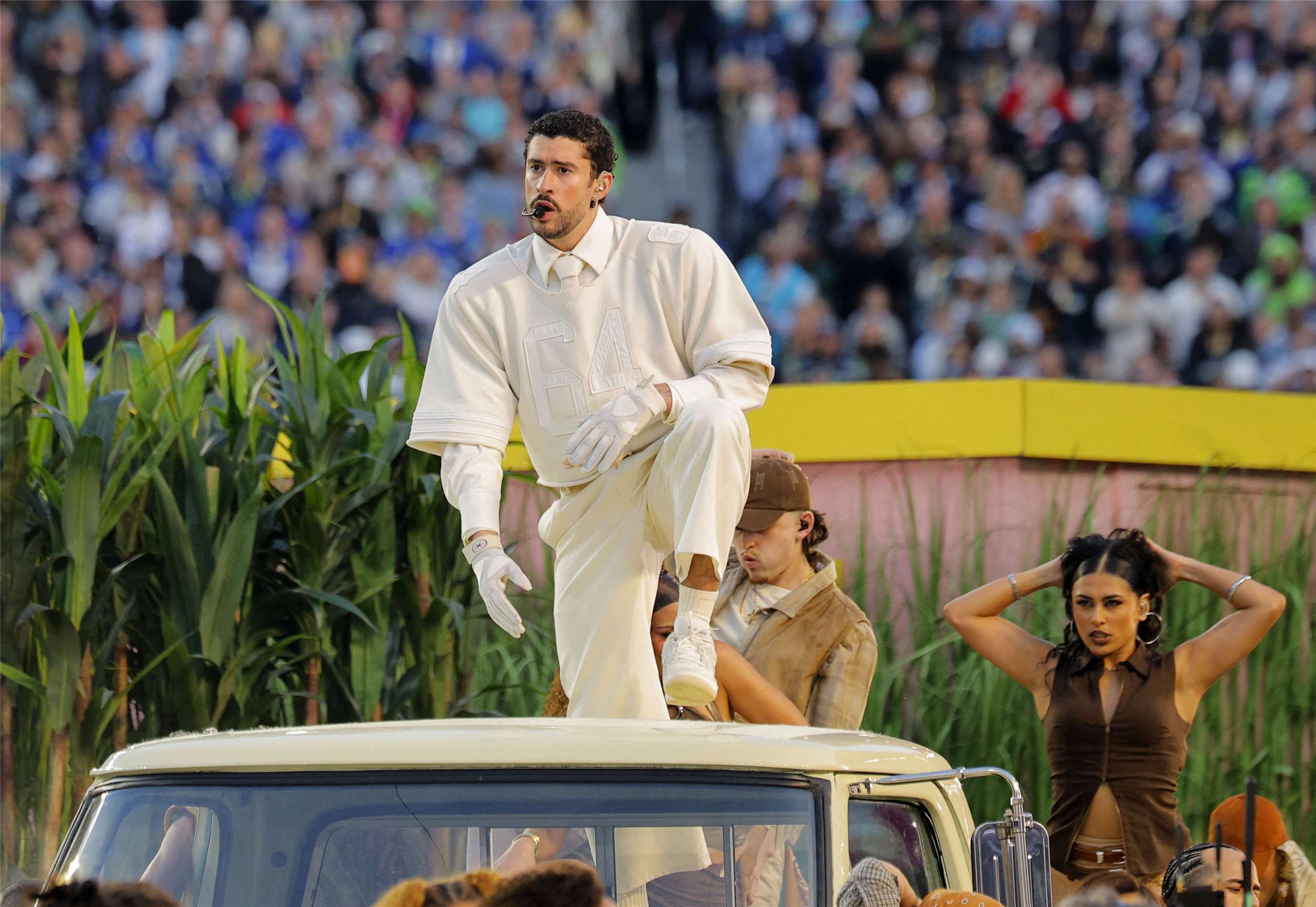 波多黎各超級巨星壞痞兔(Bad Bunny)。