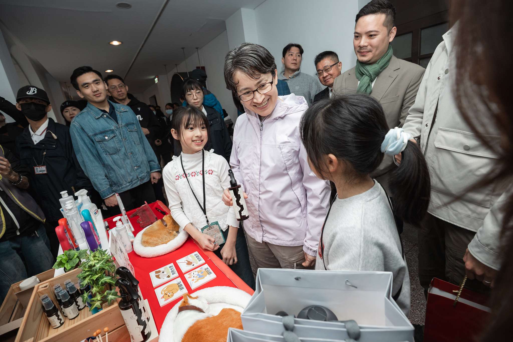 副總統蕭美琴1日出席「奔向幸福嘉年華 總統府歲末聯歡童樂會」。(圖：總統府)