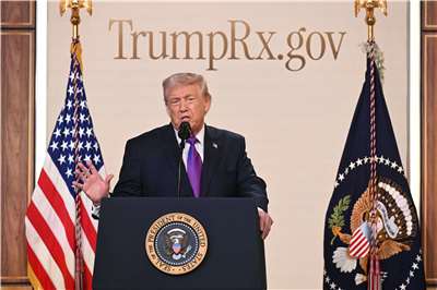 美國總統川普5日宣布「TrumpRx」網站上線，提供民眾以折扣價購買處方藥。