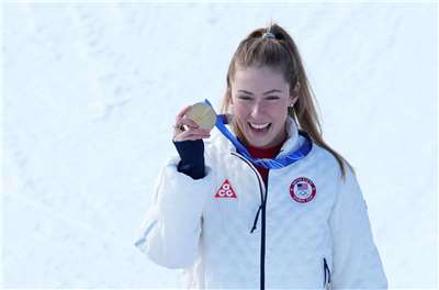 美國滑雪名將席佛林(Mikaela Shiffrin)時隔8年再獲奧運獎牌。