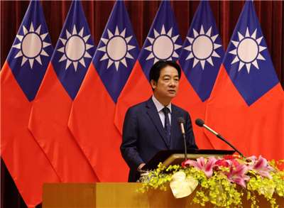 賴清德總統24日出席國安局「71週年局慶大會暨安幹班第26期結訓典禮」，強調年底將迎來9合1大選，須確保選舉不受外力干擾。(國安局提供)