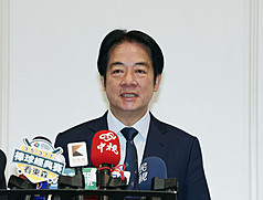 PD
賴清德：台海的和平穩定是國際社會所重視
總統賴清德10日上午出席「2026AI人才年會」前受
訪，對於新台幣1.25兆元「強化防衛韌性及不對稱戰
力計畫採購特別條例」草案再度被封殺，無法交付立
法院委員會審查。賴總統說，感謝美國在台協會處長
谷立言（Raymond Greene）最近拜訪在野黨領袖，也
正足以證明台灣的安全跟台海的和平穩定是國際社會
所重視。
中央社記者郭日曉攝 115年1月10日
