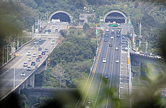 圖為國3木柵交流道車流。資料照。
