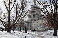 美伊戰爭開打，美國國會議員反應不一。圖為美國國會大廈攝於2026年1月27日。資料照片。