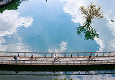 世界棒球經典賽(WBC)台灣隊3月6日對戰日本隊，交通部觀光署日月潭國家風景區管理處首辦湖畔直播，日管處23日表示，預計號召1000人應援，歡迎球迷賽後住宿，接著週六、日暢遊日月潭。圖為日月潭風景。 (圖：中央社)