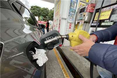 台灣中油今天(22日)宣布，本週汽、柴油價格皆不調整。(圖：中央社)