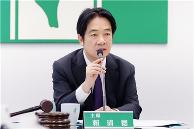 兼任民進黨主席的賴清德總統11日主持中常會，喊話朝野各黨借鏡日本眾議院選舉結果，籲速審國防特別條例 。(圖：民進黨提供）