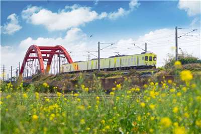 移動地景 「山嵐號」觀光列車