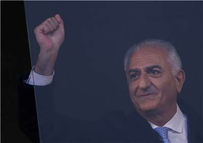 20萬人集結德國抗議伊朗政權，長期流亡海外的前伊朗國王之子芮沙．巴勒維（Reza Pahlavi）希望帶領伊朗邁向民主的未來。