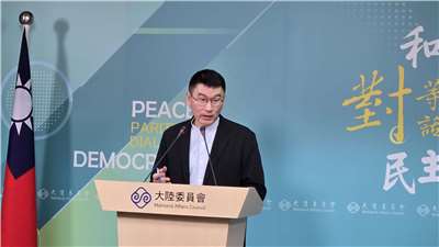 陸委會副主委梁文傑26日主持陸委會例行記者會。(陳國維 攝)